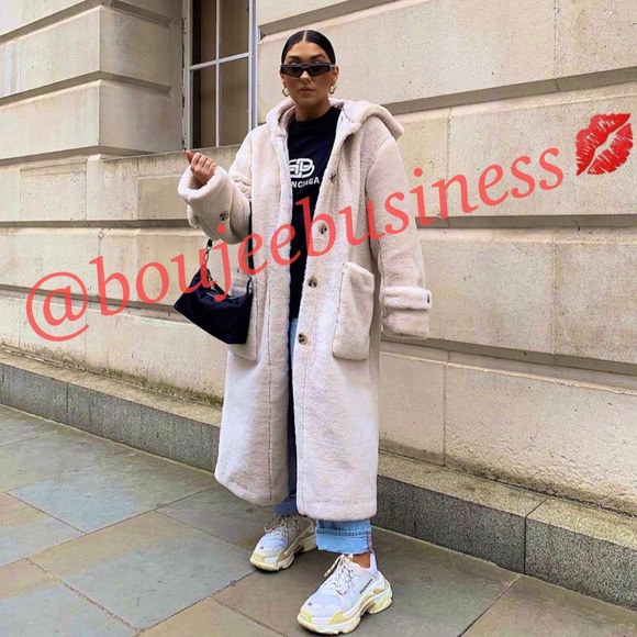 H&M Hooded Faux Fur Teddy Coat - Picture 2 of 8